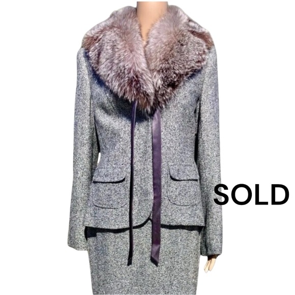 Escada Jackets & Blazers - ESCADA skirt suit with Fox fur trim Sz m eu 38